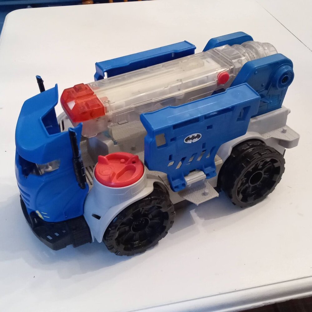 AS IS Fisher-Price Imaginext DC Super Friends Mobile Command Center Batman Truck